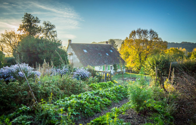 La Mutinerie Village, au sein du Parc Naturel Régional du Perche.
