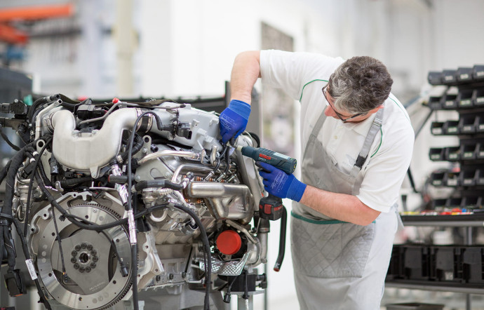 Les moteurs Bentley (ici, un V8 destiné à équiper la Mulsanne) allient puissance et équilibre parfait pour un confort de conduite exceptionnel.