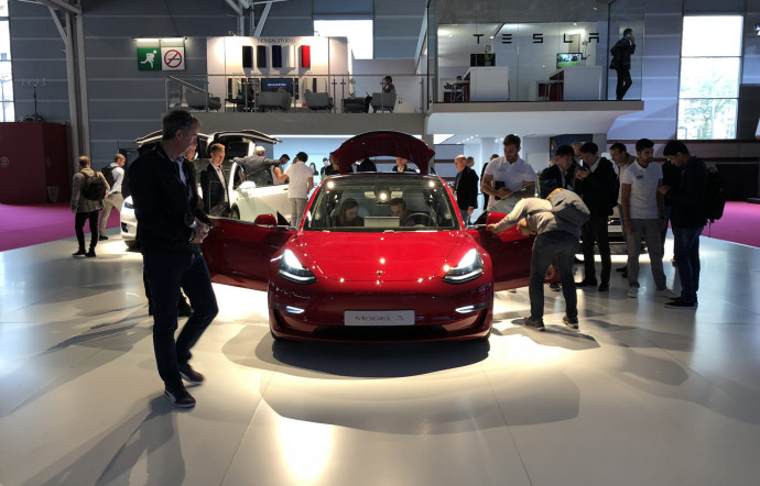 diapo-mondial-auto-paris-2018-tesla-model-3