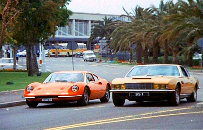 « Amicalement vôtre », Dino 246 GT.