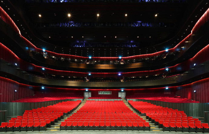 L’opéra, 2236 places.