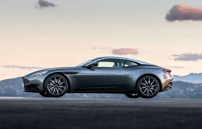 Aston Martin DB11.