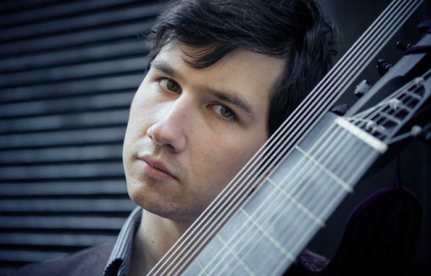 Thomas Dunford, luthiste.