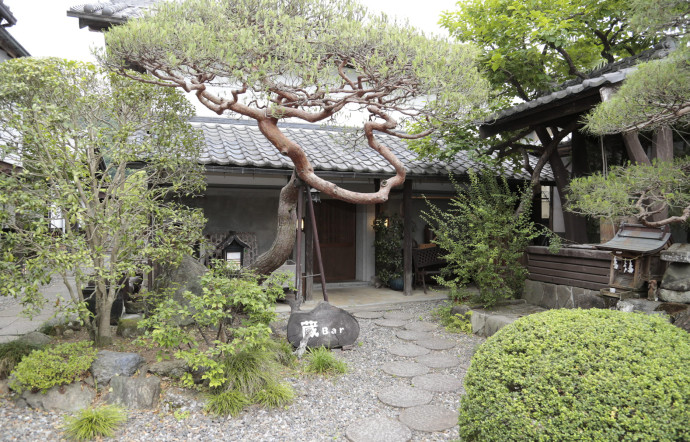 Le ryokan de Kazuteru Miyamoto, ancien champion de sumo, compte 6 chambres.