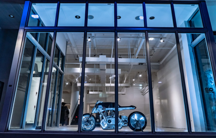 La première boutique physique de The Arsenale a ouvert ses portes le 7 décembre à Miami, à l’occasion d’ Art Basel.