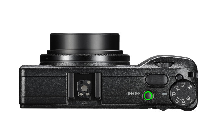 Le GR III fait valoir son format ultra-compact.