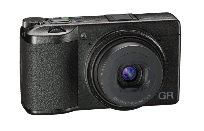 Le Ricoh GR III.