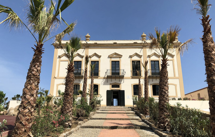 Le Palazzo, un vestige du XVIIIe réhabilité, fait honneur au cinéma et à l’opéra italiens.