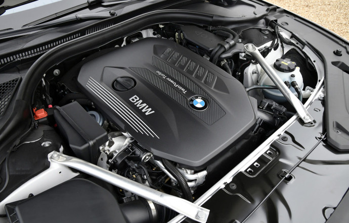 Dopée par un nouveau V8 4.4L biturbo essence de 530 ch, la 850i est clairement à la hauteur de ses ambitions.