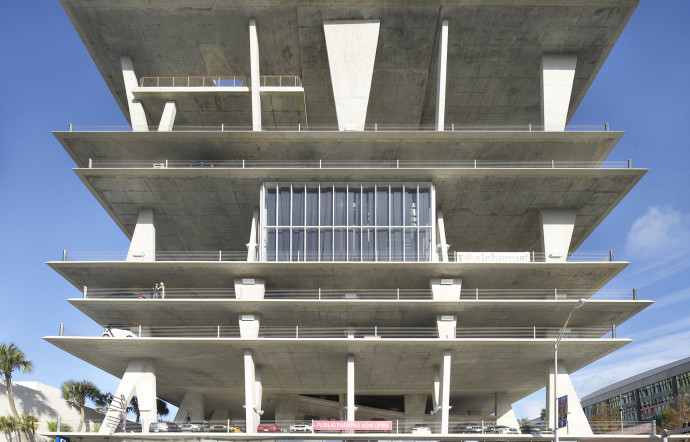 Le parking couvert du 1111 Lincoln Road, à Miami Beach (2010).