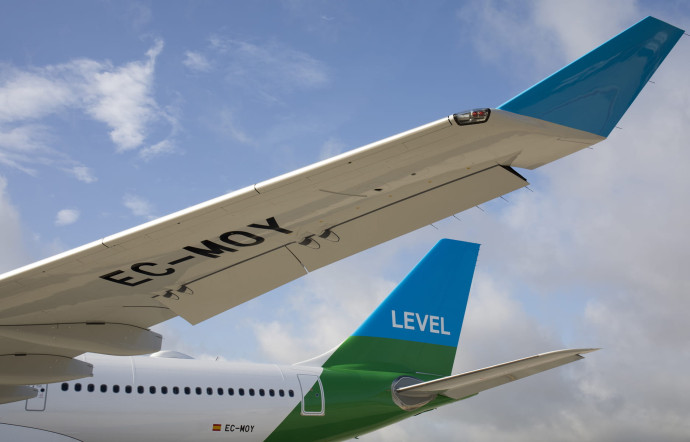 Outre l’ajout de Las Vegas à son catalogue, Level profitera de son nouvel Airbus pour renforcer sa présence sur le marché Paris – Antilles en ajoutant 3 vols par semaine sur les liaisons Paris – Guadeloupe (7 vols contre 4 aujourd’hui) et Paris – Martinique (6 vols contre 3 aujourd’hui).