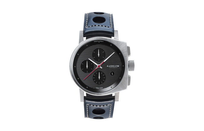 Chronographe Curve 41-CIC-300, 3 950 €.