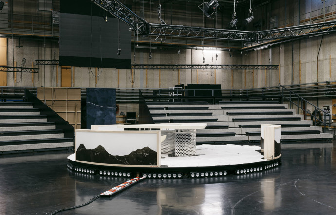 La RTS compte plusieurs studios, dont certains dédiés aux émissions en public.