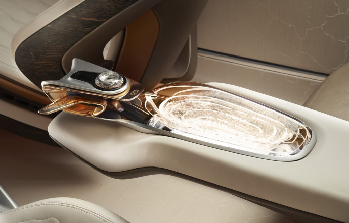 bentley-exp-100-gt-insert-08