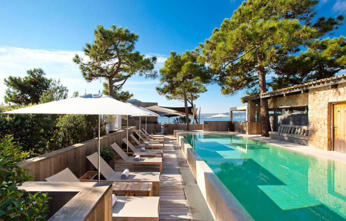 Presqu’île du Benedettu. Tél. +33 (0)4 95 71 02 30. www.laplagecasadelmar.fr