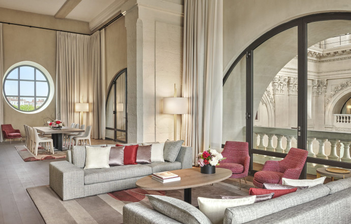 20, quai Jules-Courmont (2e). Tél. +33 (0)4 26 99 23 23. www.ihg.com