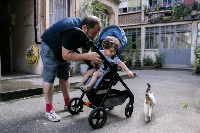 Stokke Beat, la poussette de référence pour la connexion parent – enfant… et chat ?