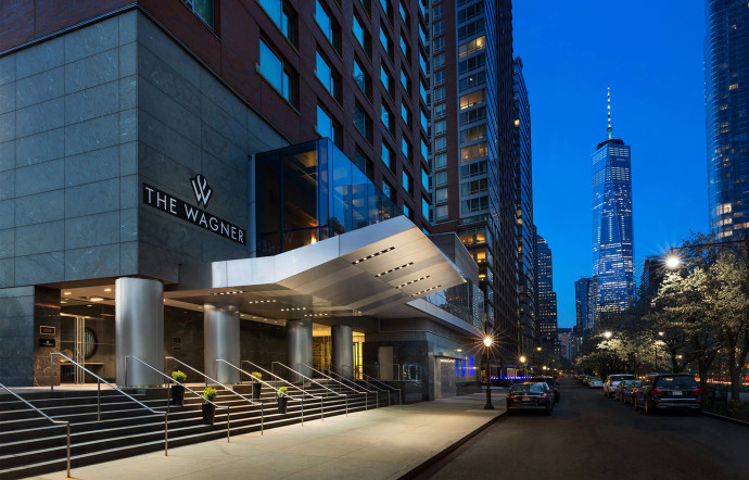 L’hôtel Wagner at the Battery, dans West Street, dans le quartier de Battery Park City, qui jouxte Tribeca, le long de l’Hudson River.