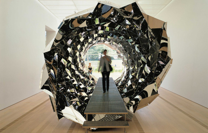 Olafur Eliasson, Your spiral view, 2002.