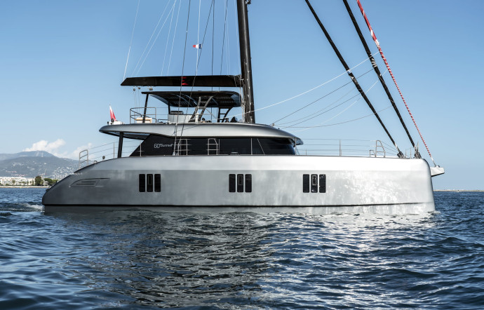 Sunreef 60 E, un catamaran « green » et silencieux
