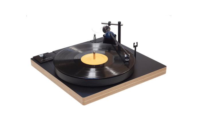Notre sélection high-tech – Platine Simplex MK2, Well Tempered, 2 300 €.