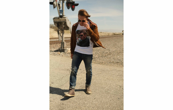 La nouvelle collection met notamment en avant l’égérie Steve McQueen. Erroll Teboul a racheté la licence d’exploitation des droits à l’image en 2012.