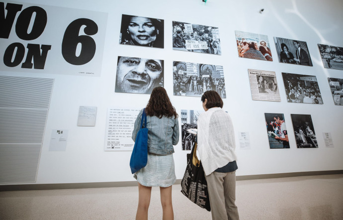 L’exposition Harvey Milk : Messenger of Hope.