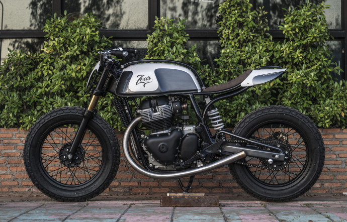 moto-custom-zeus-royal-enfield-insert-02