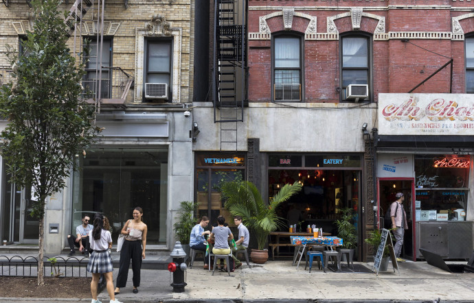 Entre quartiers qui ressemblent à des villages et larges artères bouillonnantes, New York est une ville aux multiples facettes.