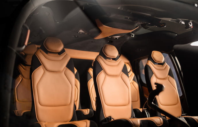 aston-martin-airbus-helicoptere-insert-03