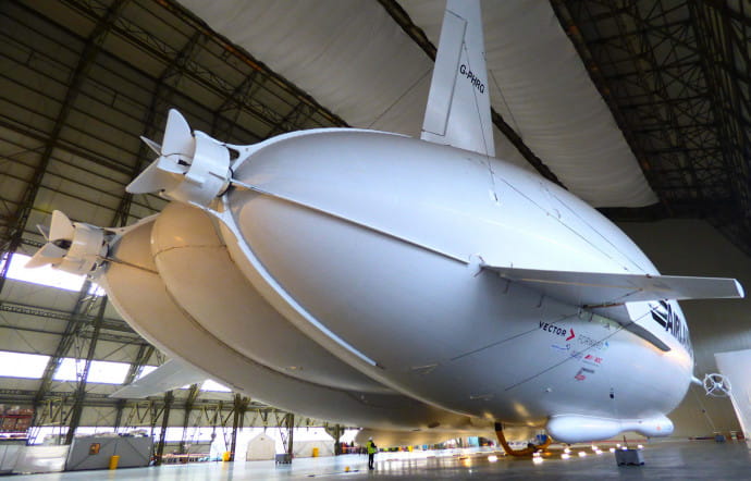 airlander-10-dirigeable-electrique-hybride-insert-05