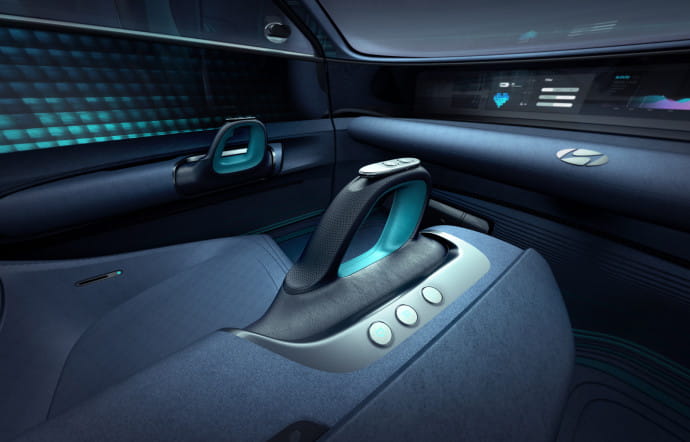 hyundai-prophecy-voiture-concept-electrique-sans-volant-insert-06