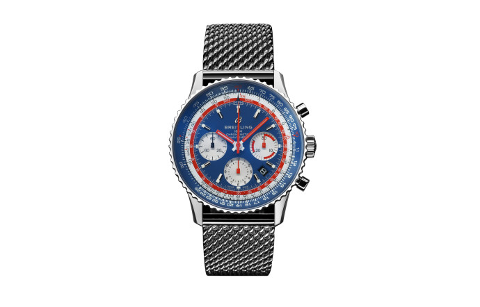 Breitling Navitimer B01 Chronographe 43 Pan Am Edition, boîtier en acier de 43 mm, calibre chronographe automatique B01, lunette bidirectionnelle, guichet date entre 4 et 5 heures, réserve de marche de 70 heures, bracelet en cuir, en maille milanaise ou en Air Racer, 8 200 €.