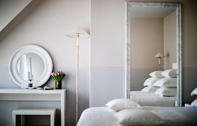 monsieur-george-hotel-paris-champs-elysees-insert-04-chambre-franklin-benoit-linero