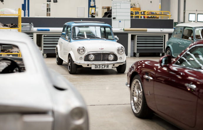 Automobile : David Brown, le mythe des GT Anglaises sixties