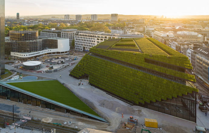 dusseldorf-architecture-immeuble-bureaux-facade-vegetalisee-insert-05