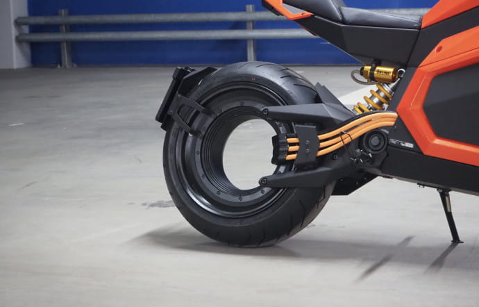 verge-ts-moto-electrique-insert-02