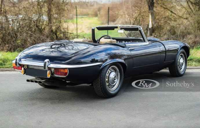 encheres-automobile-voitures-anciennes-sothebys-collection-petitjean-insert-11-jaguar-type-e