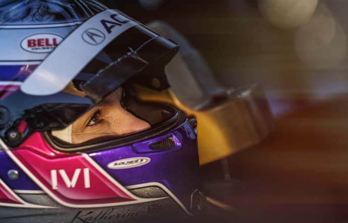 La pilote anglaise Katherine Legge qui s’est faite connaître en Indycar et Formula E.