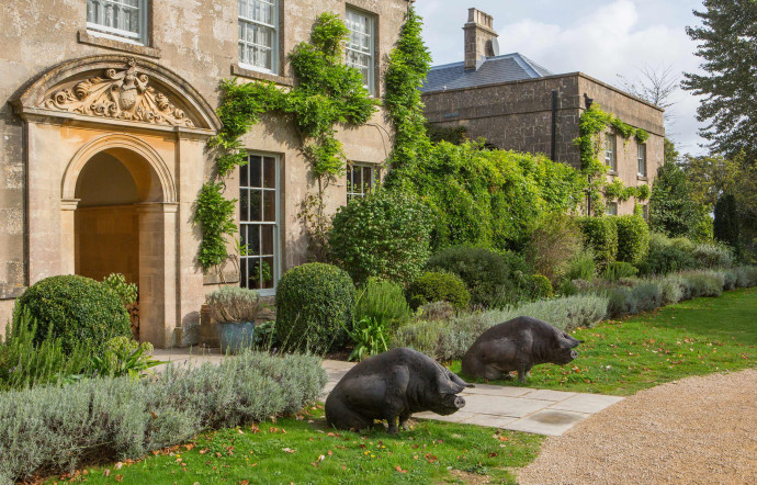 The Pig-near Bath, dans le Somerset. Comme dans les autres adresses du groupe, la déco est signée Judy Hutson, la femme de Robin.