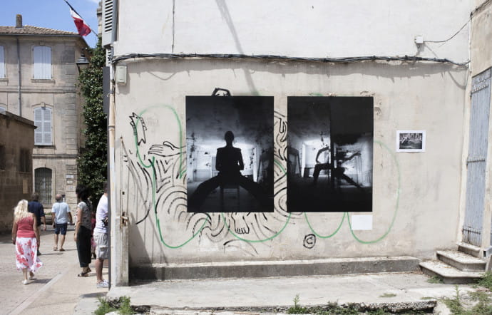 images-perdues-expo-photo-arles-street-art-insert-04-claudia-huidobro-leo-aupetit-et-louise-mutre