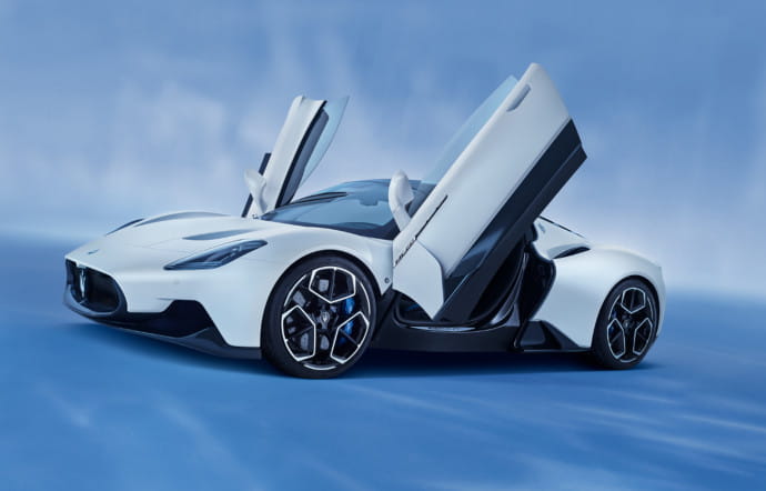 maserati-mc20-supercar-voiture-electrique-insert-02