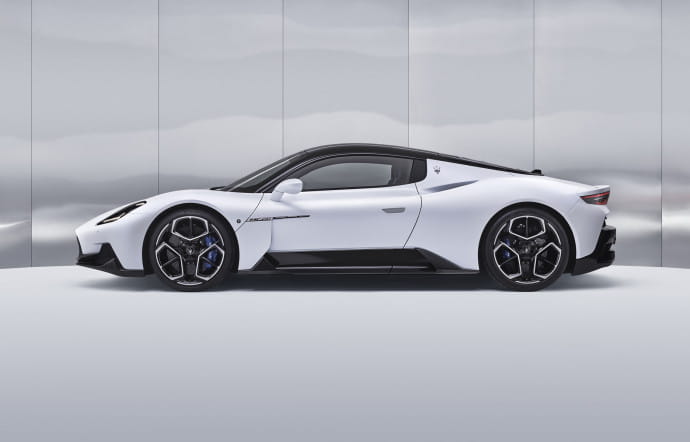 maserati-mc20-supercar-voiture-electrique-insert-05