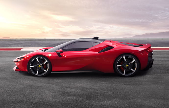 Ferrari SF90 Stradale, le pur-sang au pedigree hybride