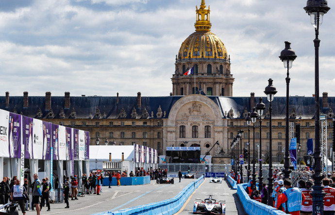 A Paris, l’histoire de l’E-Prix s’écrit au pied des Invalides.