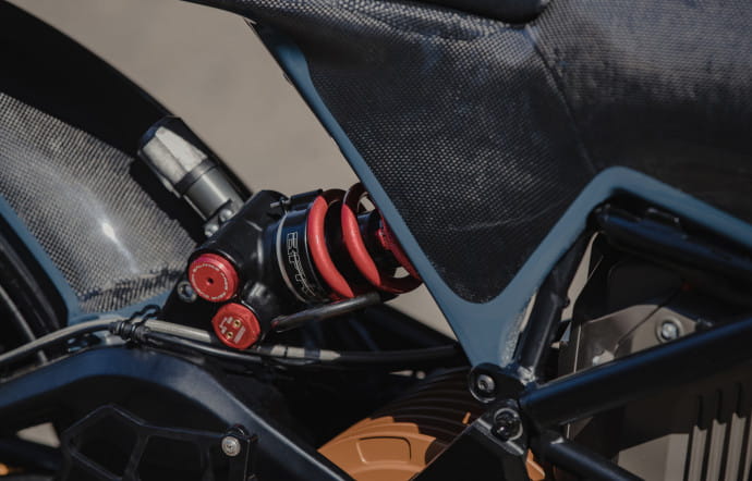 deus-ex-machina-zero-motorcycles-sr-s-moto-custom-insert-04
