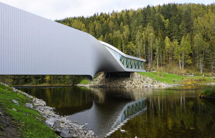Samsmoveien 41, Jevnaker. Tél. +47 61 31 03 83. www.kistefosmuseum.com