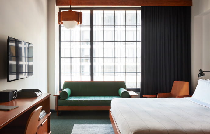 ace-hotel-brooklyn-new-york-hotel-spot-nouveau-2021-insert-01