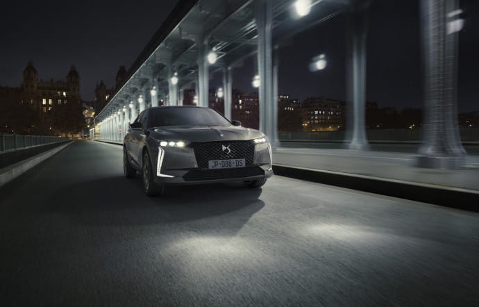 ds-4-voiture-nouvelle-auto-insert-02