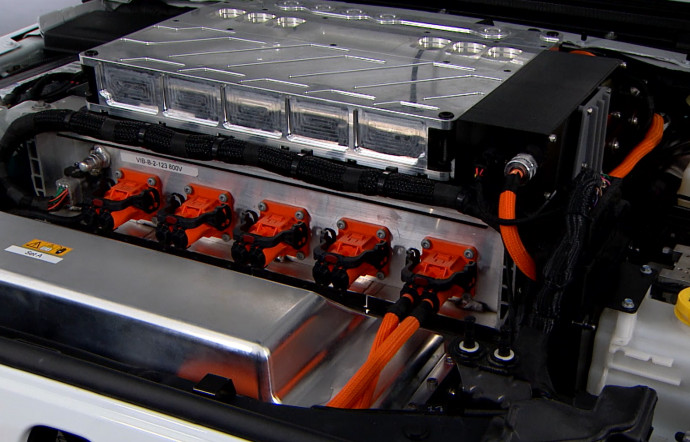 jeep-wrangler-magneto-concept-electrique-4x4-insert-07